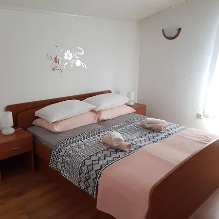 아파트 Barac
